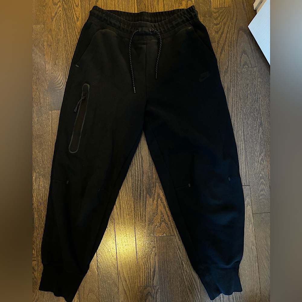 Nike black reflective joggers